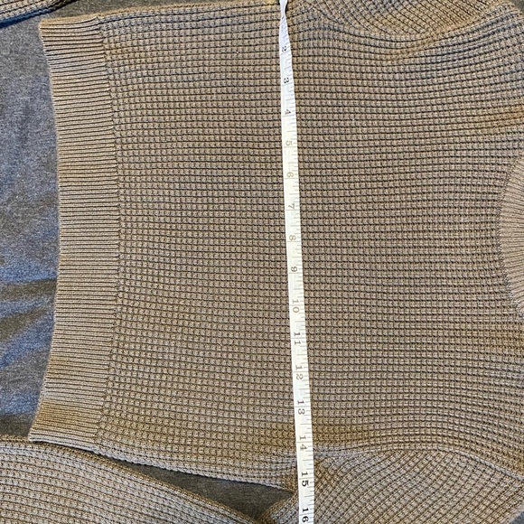 Olive Green Cropped Sweater - Picture 7 of 7